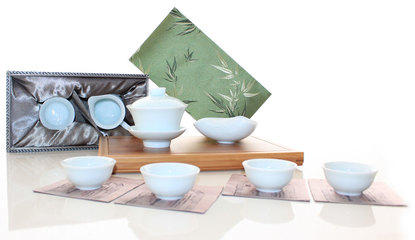 絲茶交融 當四川絲綢網邂逅茶具，演繹傳統文化新魅力